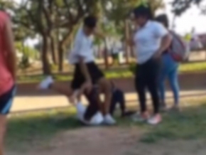 0_pelea-jovenes.jpg
