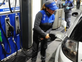 149_los-combustible-podr-an-aumentar-casi-6-pesos-este-1-de-octubre.jpg