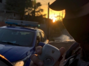 16_policia-handy.jpg