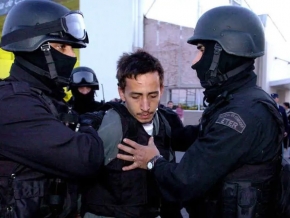 712_fue-detenido-nuevamente-mart-n-el-porte-o-luzi-armado-y-con-chaleco-antibala-de-la-polic-a.jpg