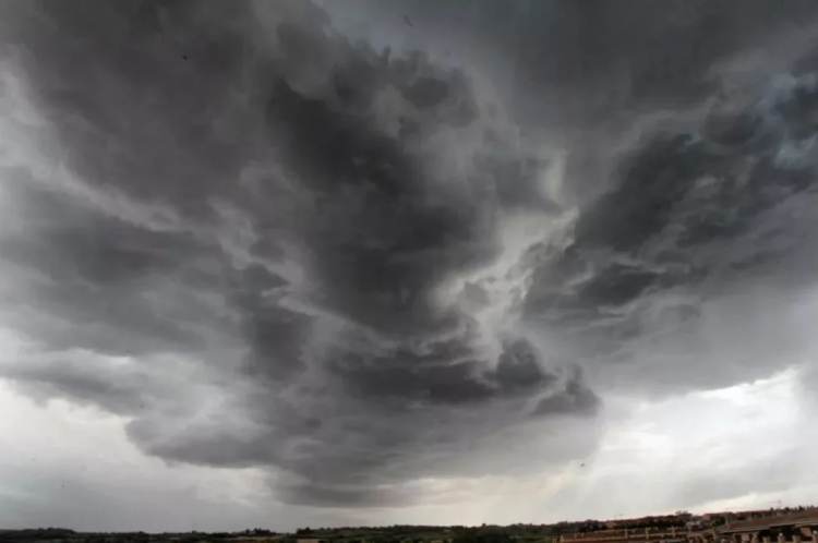 136_emiten-alerta-por-tormentas-fuertes-y-posible-granizo-en-una-zona-de-c-rdoba-ch.jpg