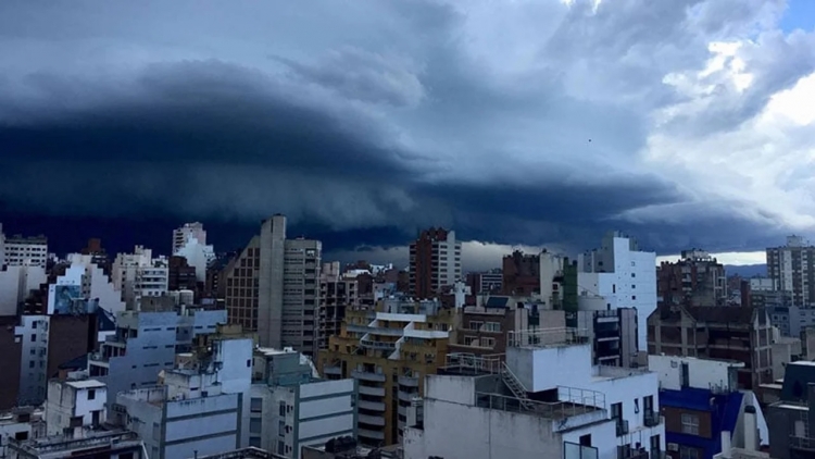 435_lanzan-alerta-meteorol-gico-por-tormentas-en-c-rdoba.jpg