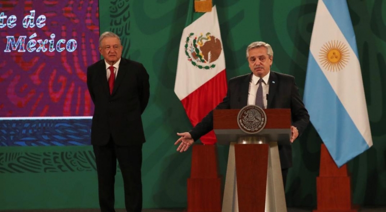 0_alberto-critica-vacunas-ch.jpg