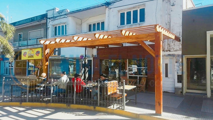 0_bar-tacho-de-madera-estructura.jpg
