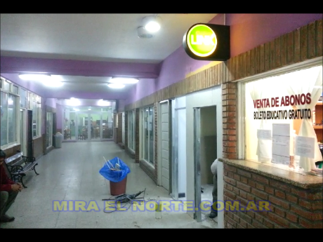 0_cajero-en-la-terminal-1.png