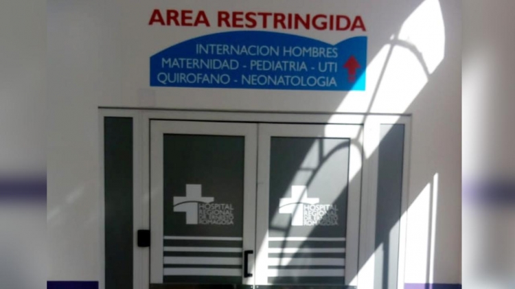 0_camas-criticas-en-el-hospital-romagosa-ch.jpg