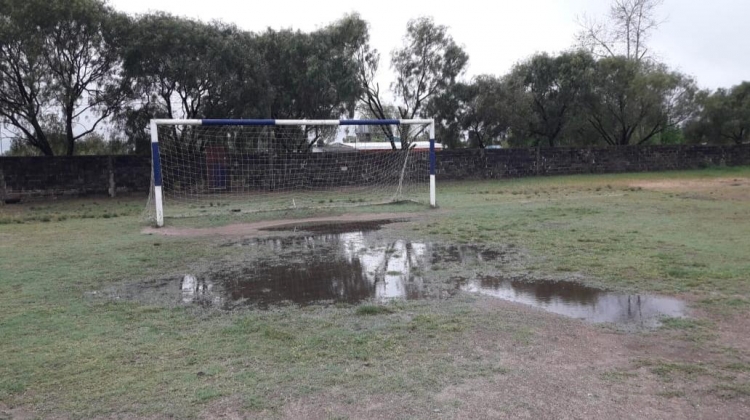 0_cancha-con-barro.jpg