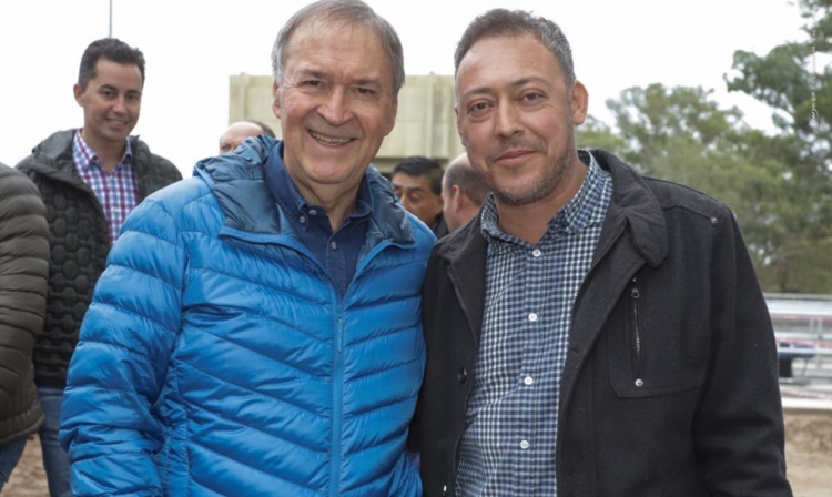 0_clauio-farias-cruz-del-eje.jpg