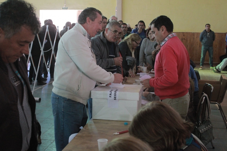 0_cooperativa-de-luz-de-quilino-rogger-vota.jpg