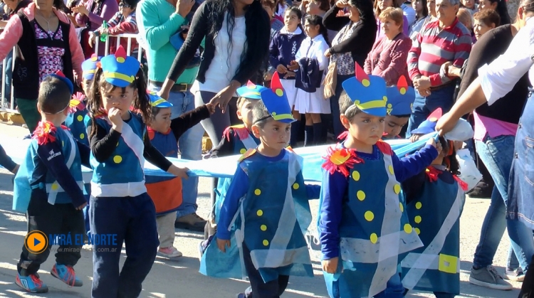 0_desfiles-ni-os-san-martin.jpg