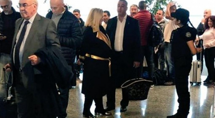 0_elisa-carrio-viaje.jpg