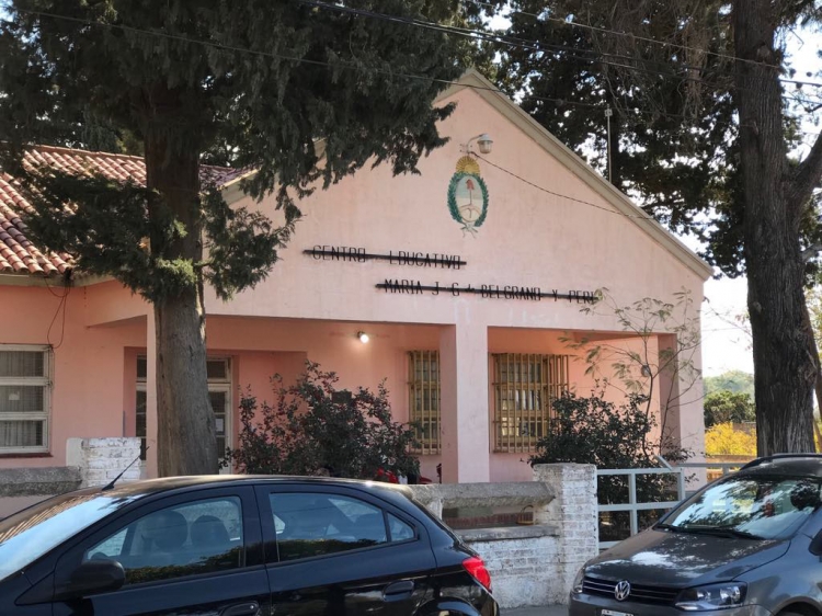 0_escuela-belgrano-y-peri-frente.jpg