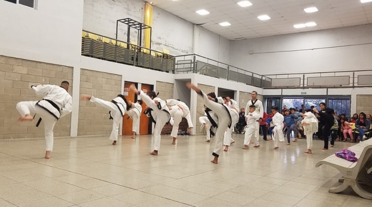 0_escuela-de-karate-de-quilino.jpg