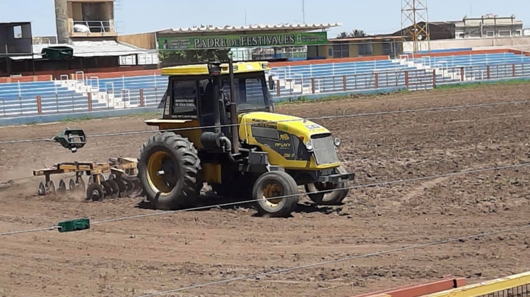 0_estadio-fuhad-cordi-cesped.jpg