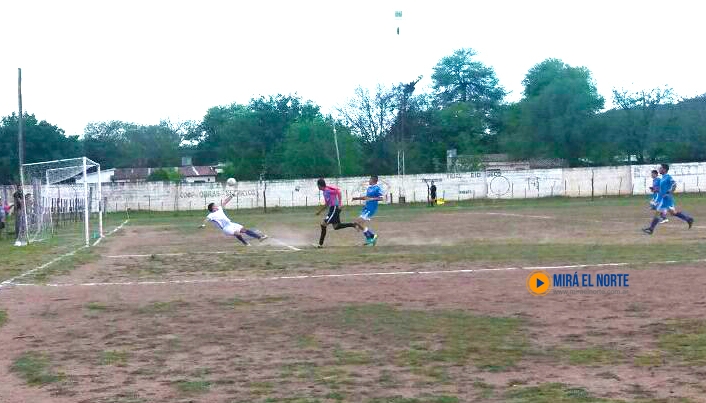 0_estudiantes-de-rio-seco-gol.jpg