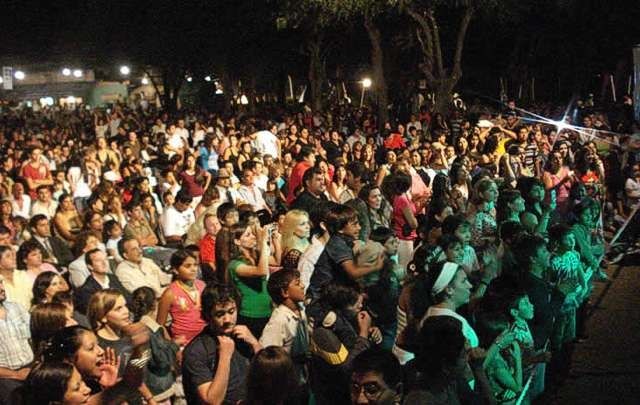 0_festival-de-quilino-gente.jpg