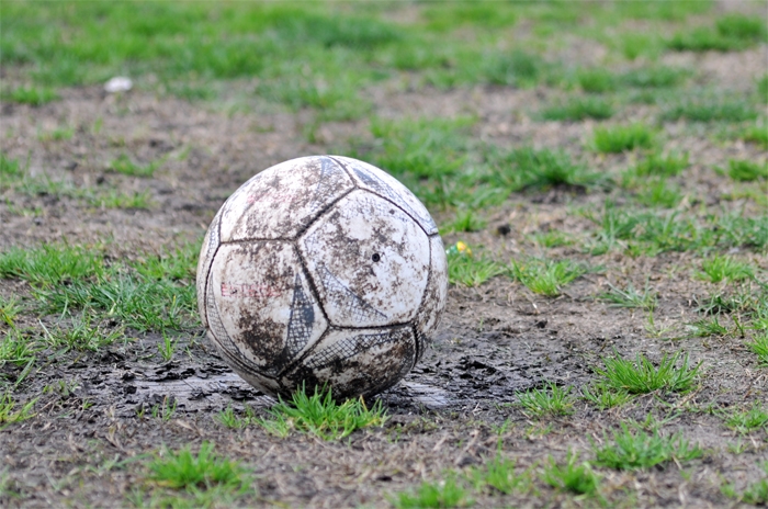 0_futbol-con-lluvia-liga-ischilin-1.jpg
