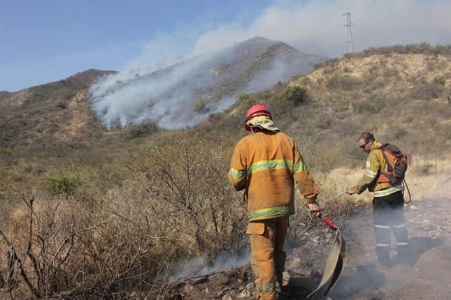 0_incendio-en-cordoba-1765770h430.jpg