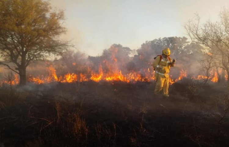 0_incendio-famatina.jpg