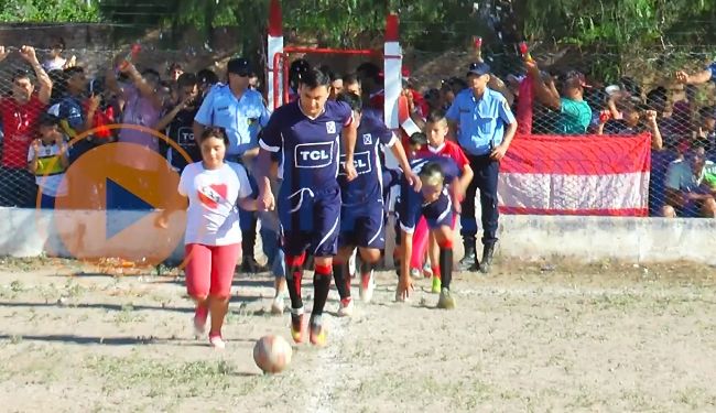 0_independiente-de-quilino-entra-a-la-cancha.jpg