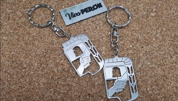 0_peronsmo-llavero.jpg