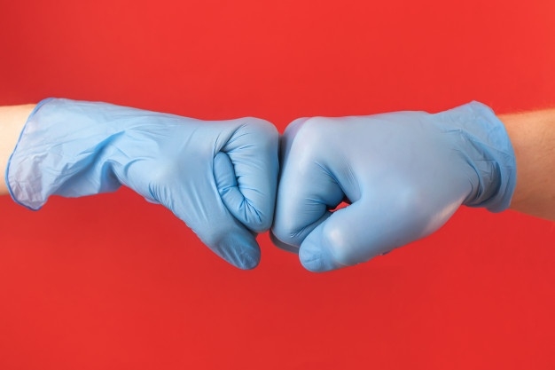 0_pu-o-con-guantes.jpg