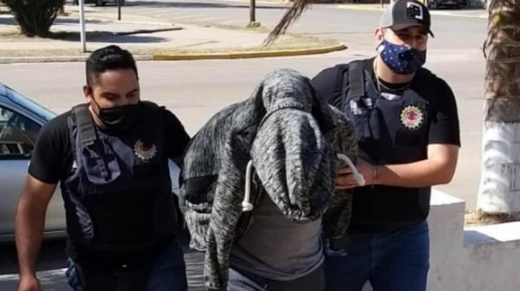 0_san-jose-de-la-dormida-robo-corralon.jpg