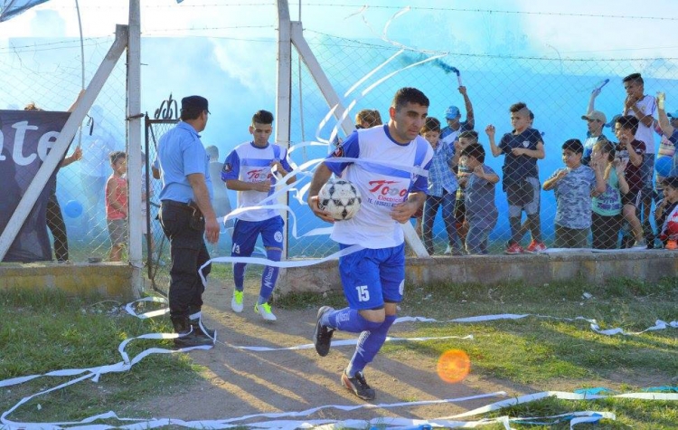 0_san-martin-de-la-dormida-hinchada-con-noriega.jpg