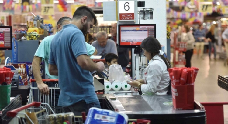 0_supermercado-cajera.jpg