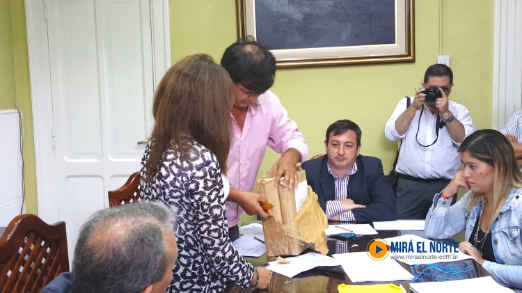 0_vialidad-provincial-en-dean-funes-apertura-sobres.jpg