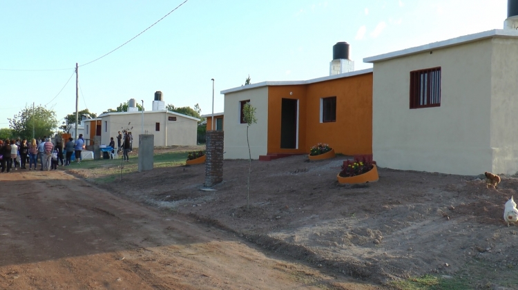 0_viviendas-en-tulumba-1.jpg