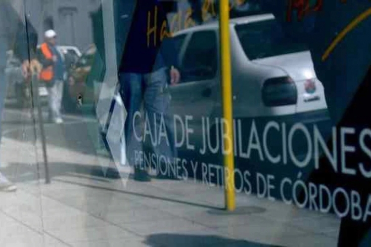 104_1-6-millones-al-mes-para-una-persona.jpg