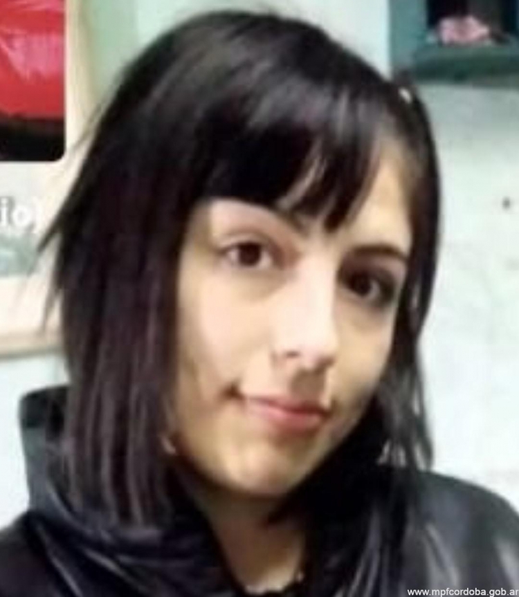 1164_chica-en-cosquin.jpg