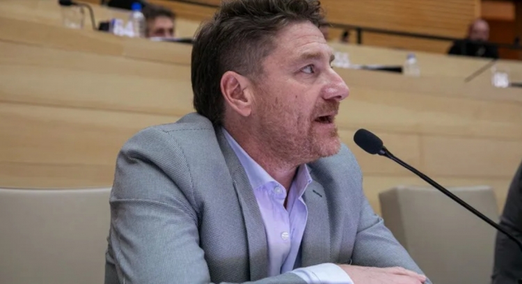 1182_limiaa.jpg