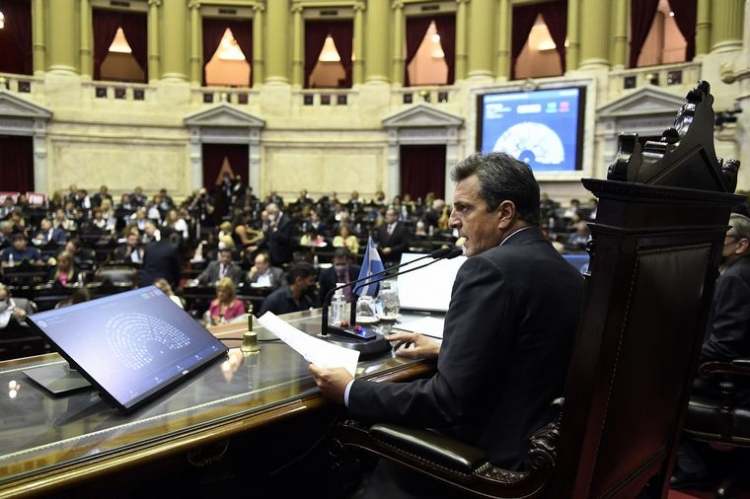 123_con-voto-dividido-del-fdt-diputados-dio-media-sanci-n-ch.jpg