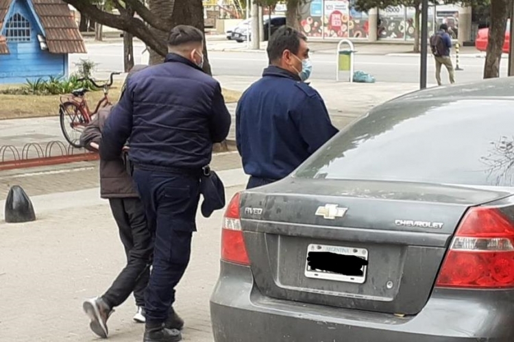 172_capturan-al-ladron-en-caroya-que-robo-violacion-en-malabrigo.jpg