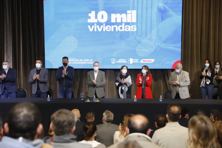 173_convenio-entre-la-provincia-y-casi-400-municipios-para-construir-viviendas-sociales-en-el-interior-ch.jpg