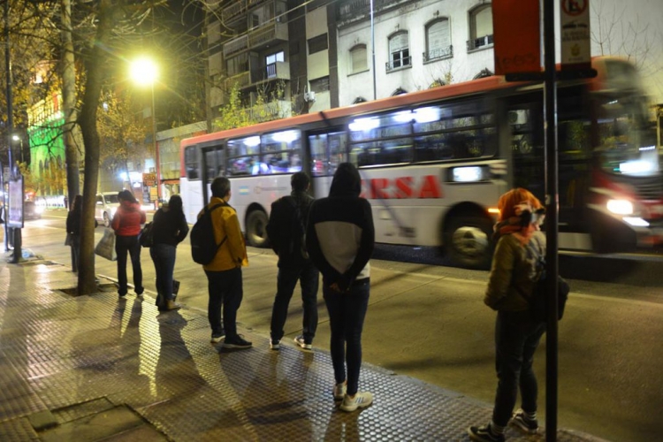 183_uta-arranc-el-paro-y-no-habr-colectivos-por-72-horas-en-c-rdoba-y-el-pa-s-ch.jpg