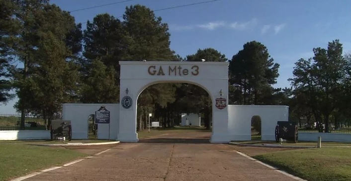 185_muriounjovenmilitar.jpg