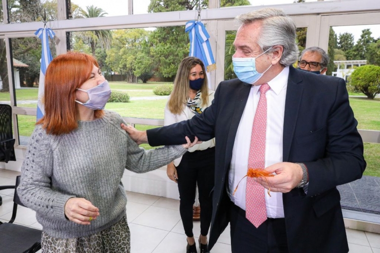 189_asume-silvina-batakis-en-econom-a-ch.jpg