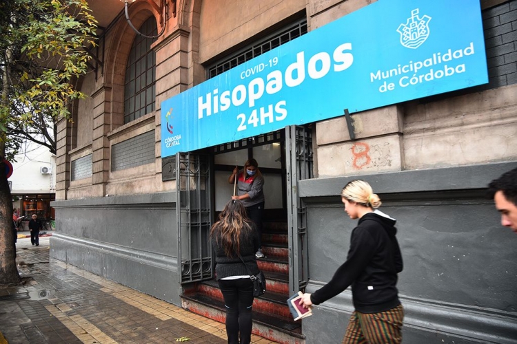 194_los-casos-treparon-de-150-diarios-a-m-s-de-600-y-aumenta-la-demanda-de-testeos-ch.jpg