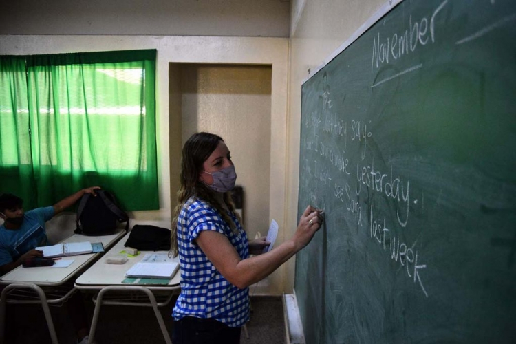 221_vse-ampl-a-inscripci-n-de-docentes-de-secundaria-para-el-ciclo-lectivo-2023-ch-c.jpg