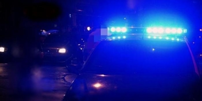 36_movil-policial-de-noche.jpg