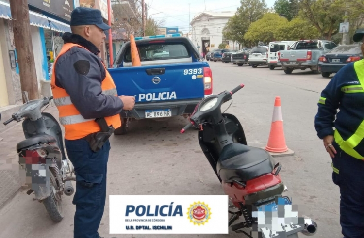 372_motos-df.jpg