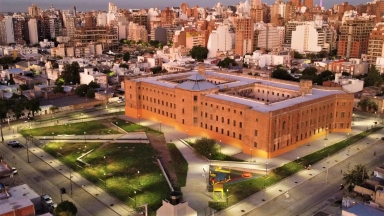 383_cordobainaugura.jpg