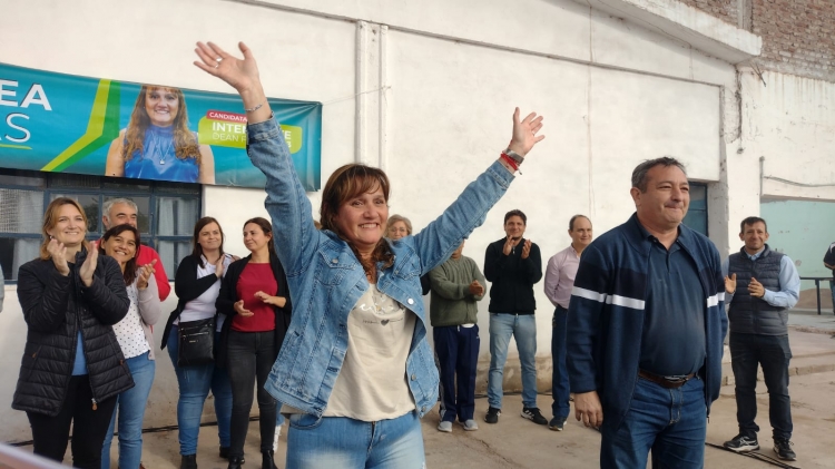 397_andrea-nievasactoclubsm.jpg