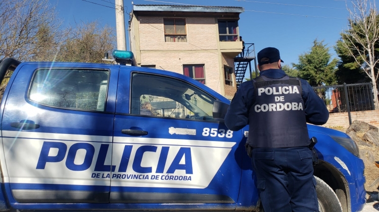 408_policiadecordoba1.jpg