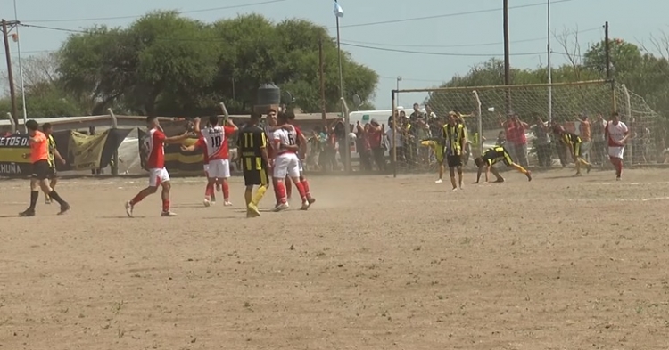 42_sportivo-vs-pe-arol.jpg