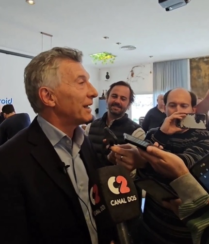 438_rdadiojesusmari.jpg