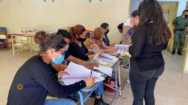 43_elecciones-en-dean-funes-paso-2021-1.jpg
